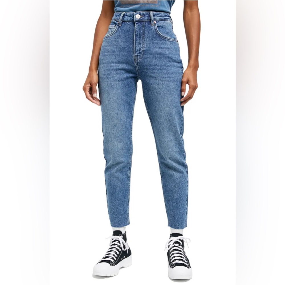 BDG Edie High-Rise Straight Medium Blue Jeans with Raw Hem size 25